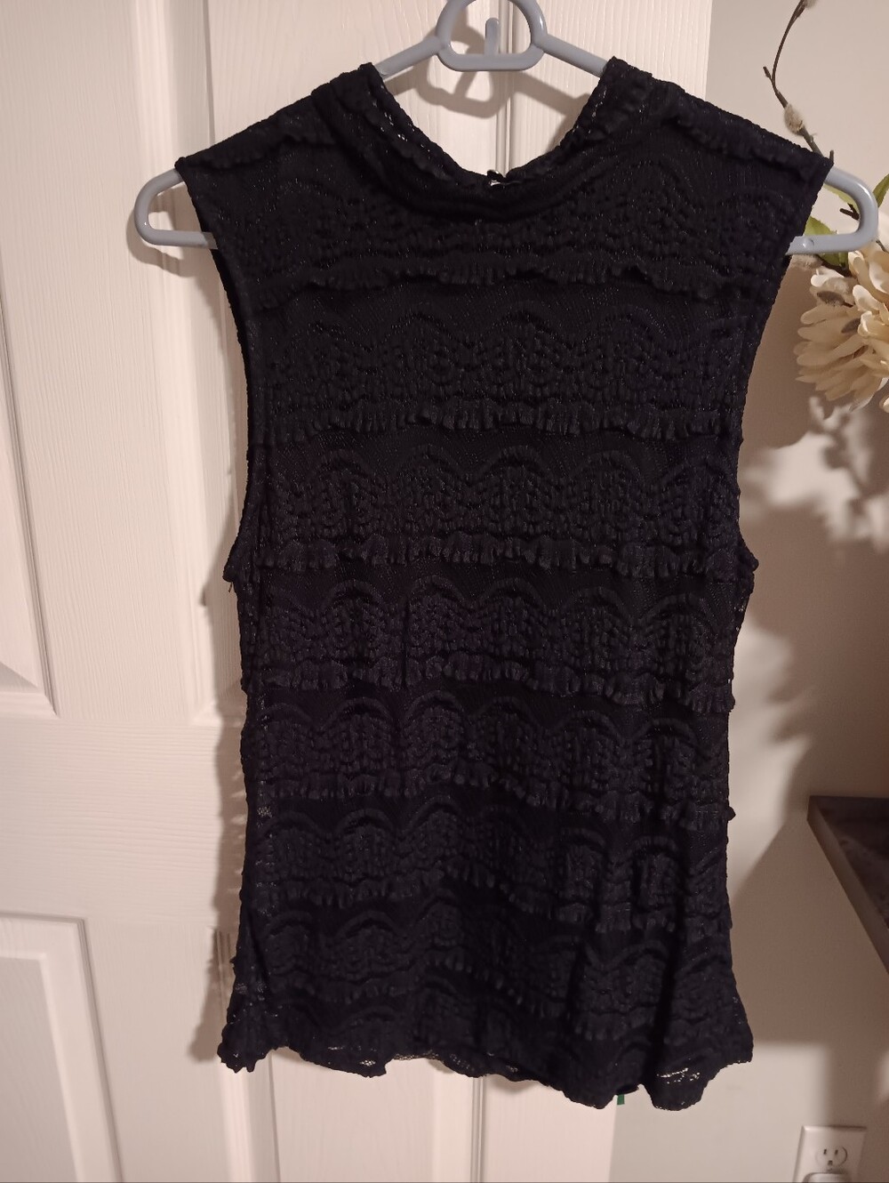 Cupio Blush Black Sleeveless Lace High-Neck Tank. Large